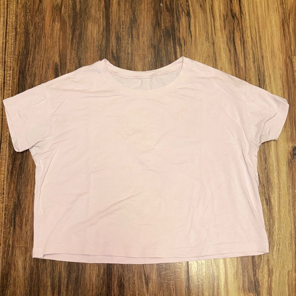 Lululemon cates tee size 2 porcelain pink